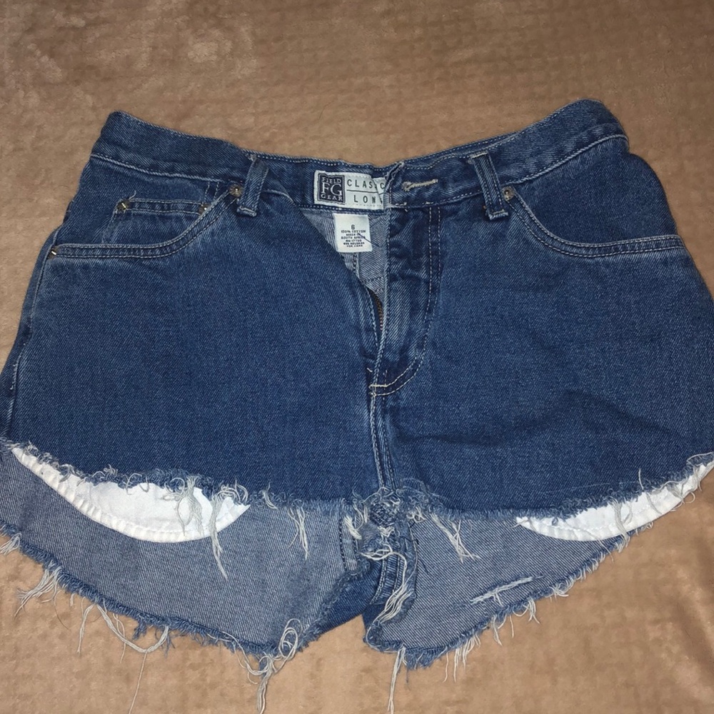 Shortie high rise shorts size 6